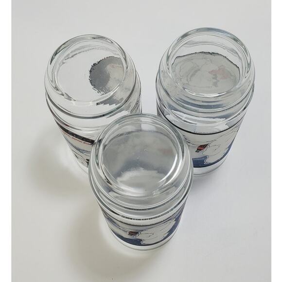 Vintage 1997 Coca-Cola Holiday Glasses Winter Polar Bears and Seal (Set of 3) - Picture 5 of 5